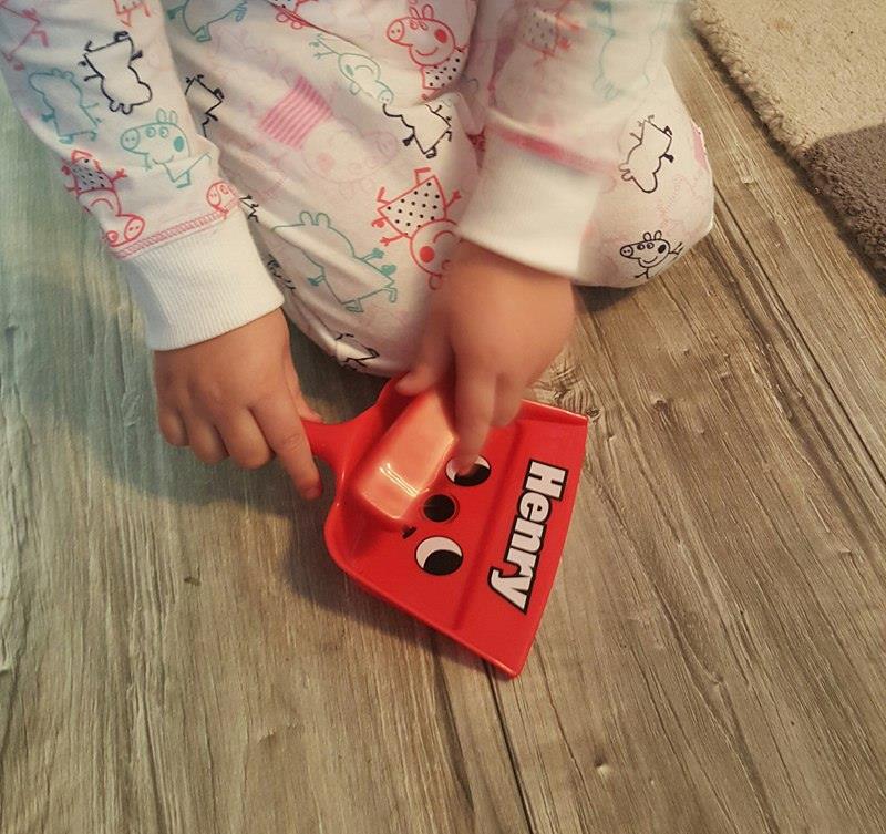 Casdon Handheld Henry Vacuum Set Cotswold Mum